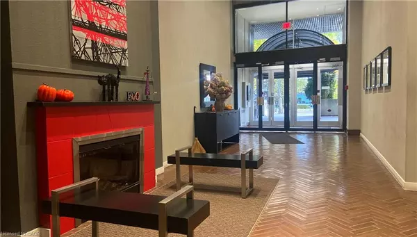 Hamilton, ON L8P 4Z6,66 Bay Street S #715