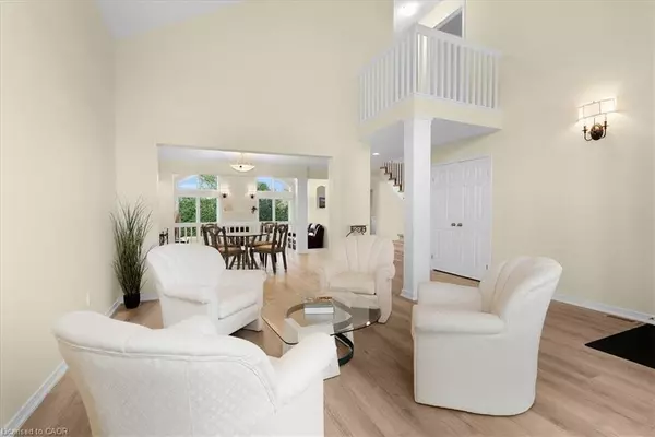 Hamilton, ON L9B 2K9,90 Westlawn Drive