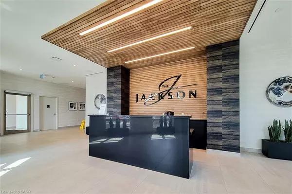 Hamilton, ON L8E 0B8,2750 King Street E #515