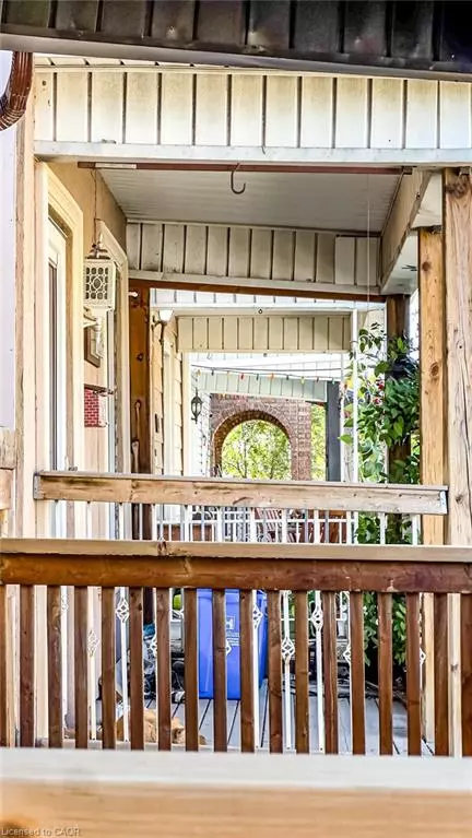 Hamilton, ON L8L 7C5,250 Avondale Street