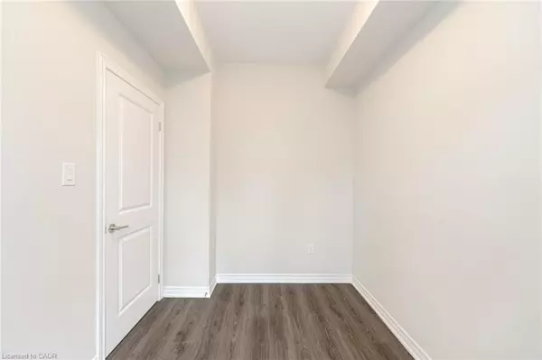 Cambridge, ON N1R 0C6,10 Birmingham Drive #70