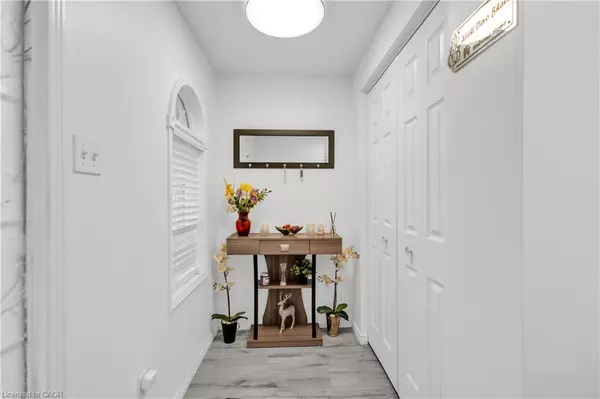 Kitchener, ON N2E 3P9,9 Bush Clover Crescent