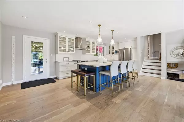 Burlington, ON L7L 3R1,5188 Cedarbrook Crescent