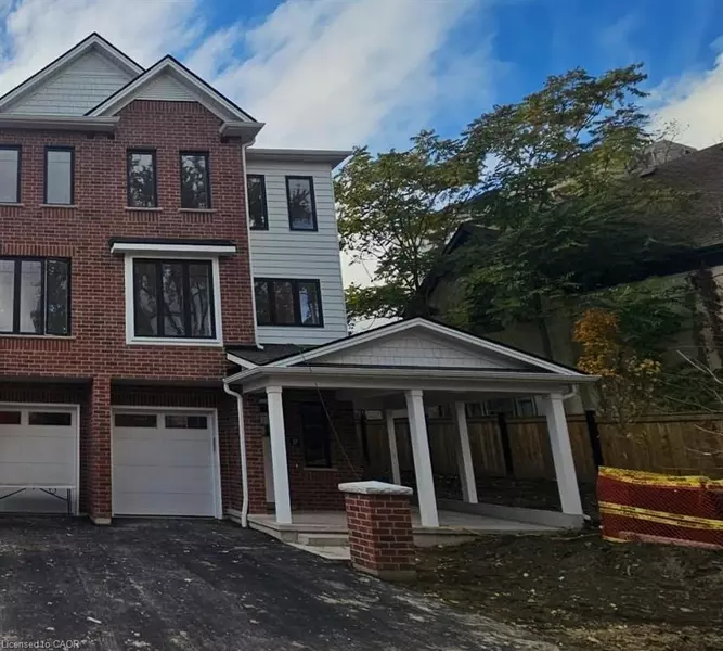 17 Mill Street, Kitchener, ON N2G 0G6