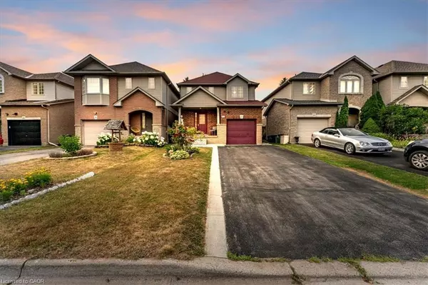 37 Kendrick Court, Ancaster, ON L9G 5A4