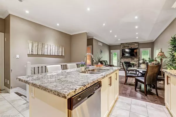 Simcoe, ON N3Y 0C6,194 Donly Drive S #6