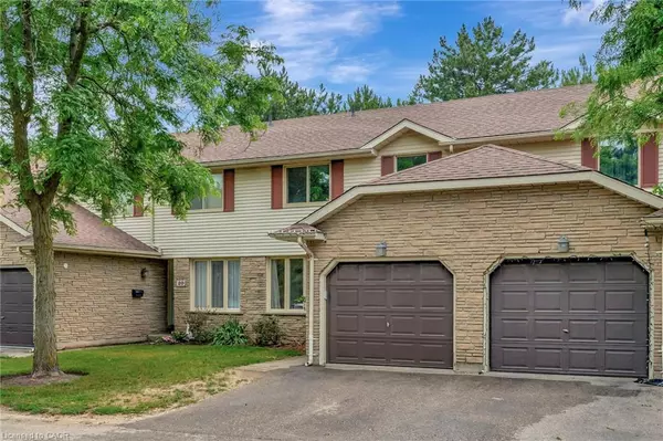 Waterloo, ON N2K 3R3,476 Kingscourt Drive #19