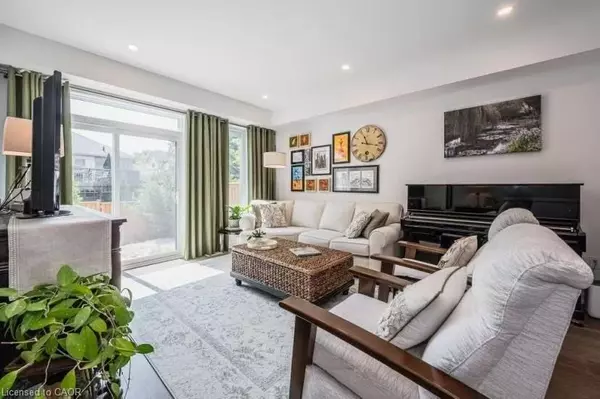 Cambridge, ON N3C 2B7,350 River Road #22