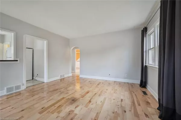 Kitchener, ON N2G 1N2,291 Park Street