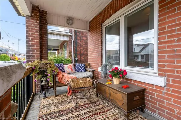 Hamilton, ON L8L 6Y1,163 Leinster Avenue N