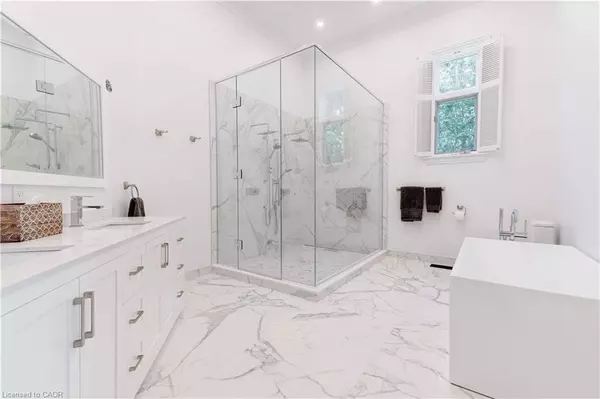 Burlington, ON L7L 1B4,4410 Lakeshore Road