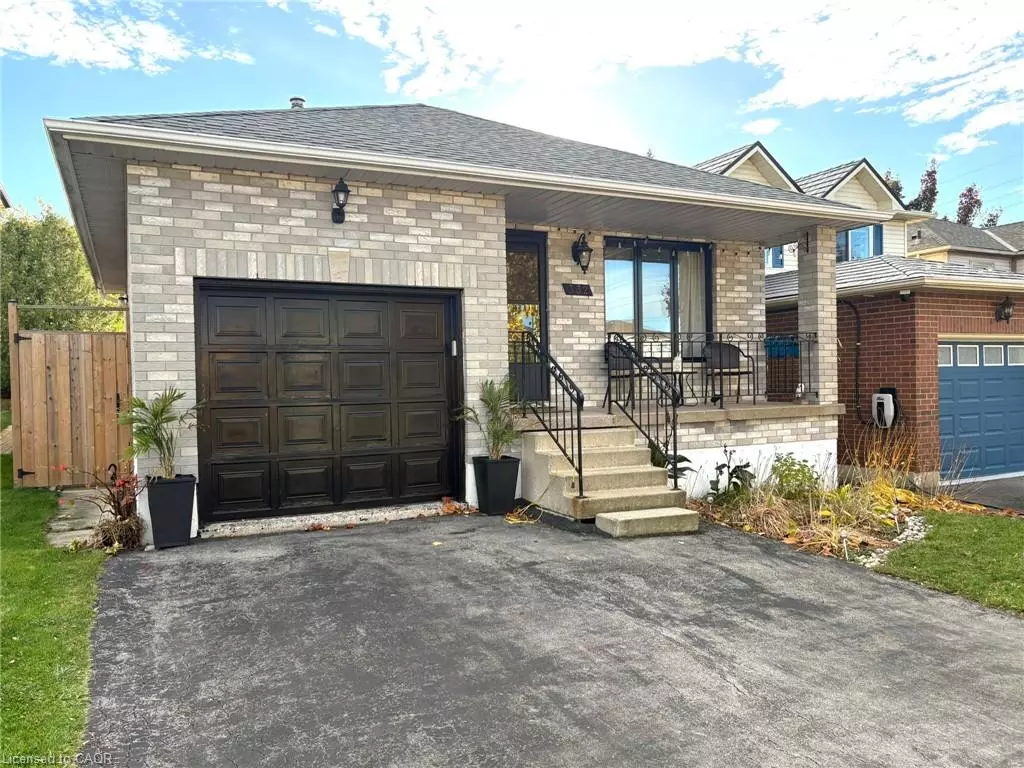 Hamilton, ON L8W 3L7,332 Acadia Drive
