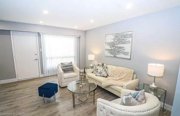 Kitchener, ON N2P 1L9,223 Pioneer Drive #L81