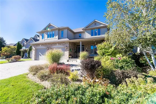 8 Zaduk Place, Guelph, ON N1G 0A7