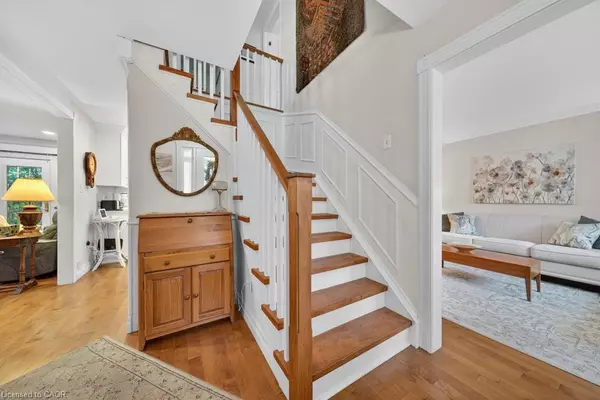 Burlington, ON L7R 3E7,677 Powell Court