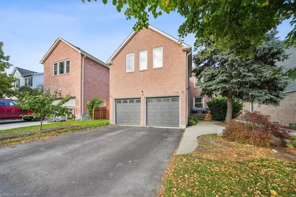 1173 Bridlewood Trail, Oakville, ON L6M 2L3