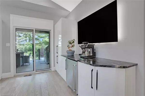 Kitchener, ON N2P 2K2,34 Woodcrest Court