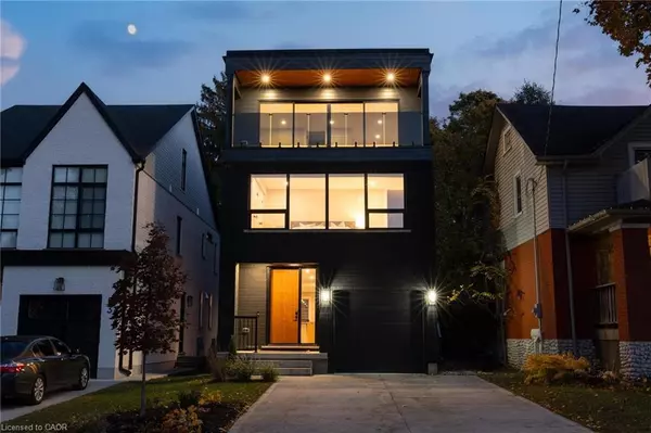 95 William Street W, Waterloo, ON N2L 1J6