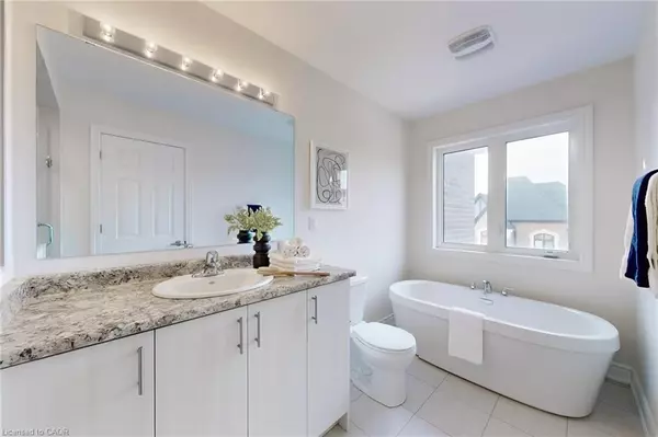 Oakville, ON L6H 0Z8,6 Marvin Avenue