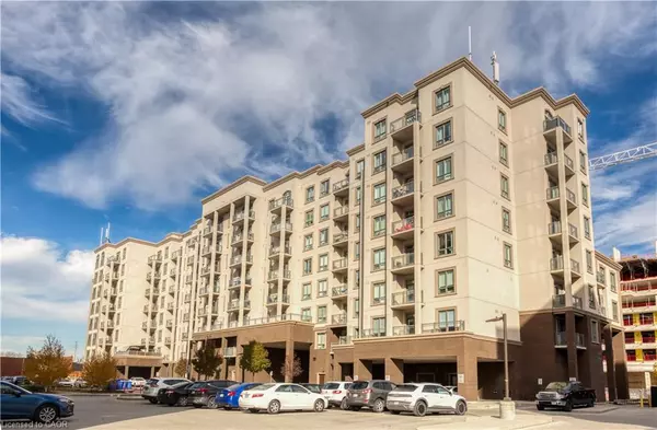 2486 Old Bronte Road #520, Oakville, ON L6M 0Y4