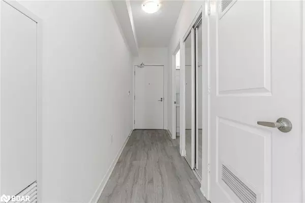 Mississauga, ON L5M 2E3,4677 Glen Erin Drive #207