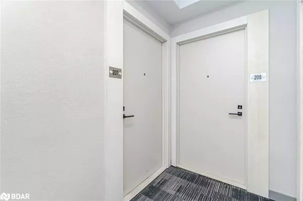 Mississauga, ON L5M 2E3,4677 Glen Erin Drive #207