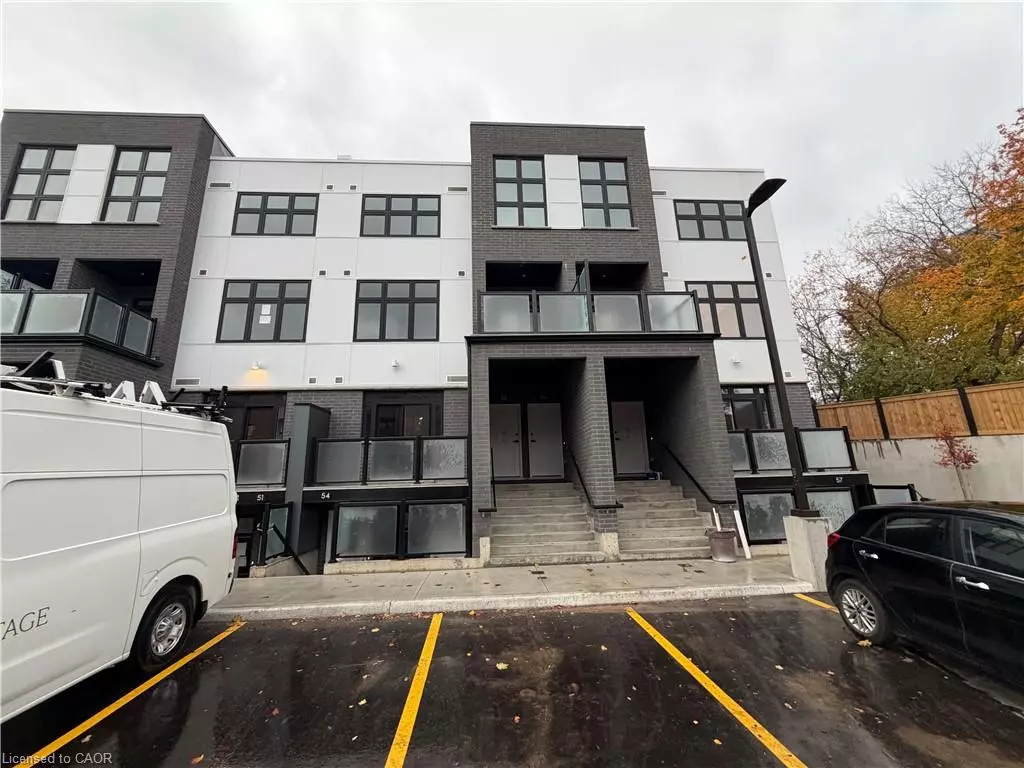 Kitchener, ON N2G 2Y2,31 Mill Street #55