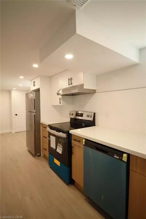 Hamilton, ON L8V 1E8,924 Concession Street #B