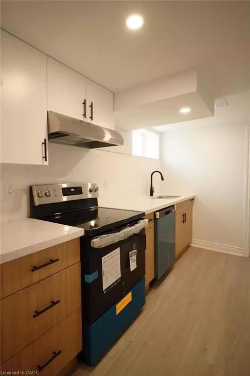 Hamilton, ON L8V 1E8,924 Concession Street #B