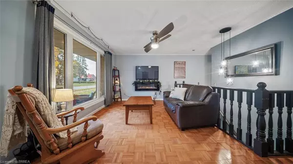 Brantford, ON N3S 6Y9,44 Locks Road