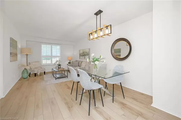 Mississauga, ON L5H 4A7,815 Sweetwater Crescent