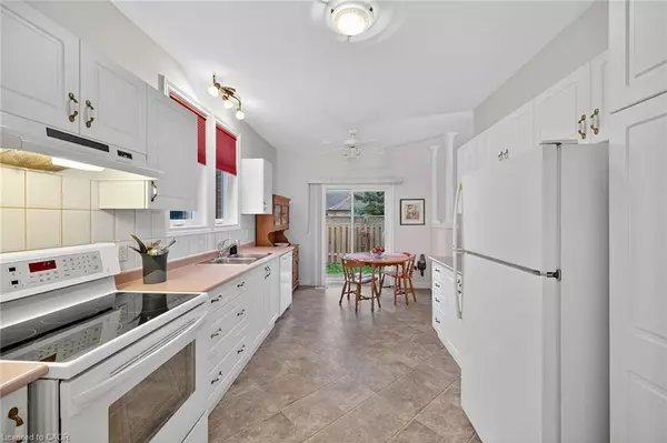 Mount Hope, ON L0R 1W0,55 Riveroaks Drive