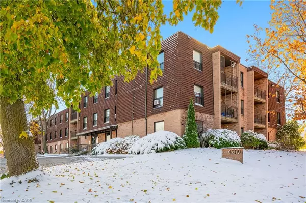 Beamsville, ON L3J 0K2,4209 Hixon Street #108