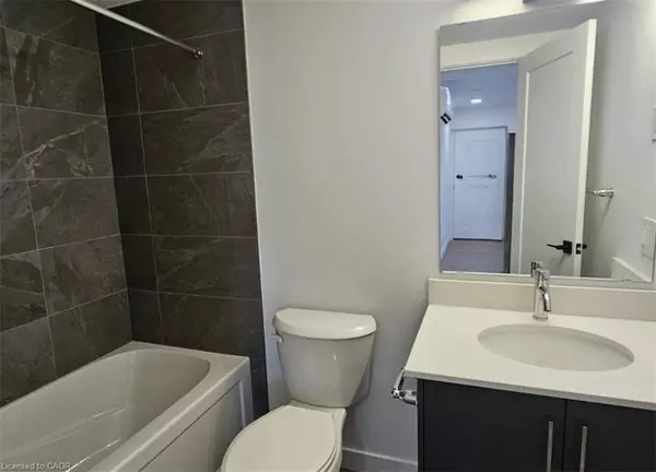 Kitchener, ON N2G 0G6,31 Mill Street #52