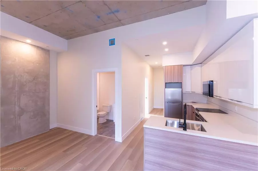 169 James Street S #604, Hamilton, ON L8P 3A3