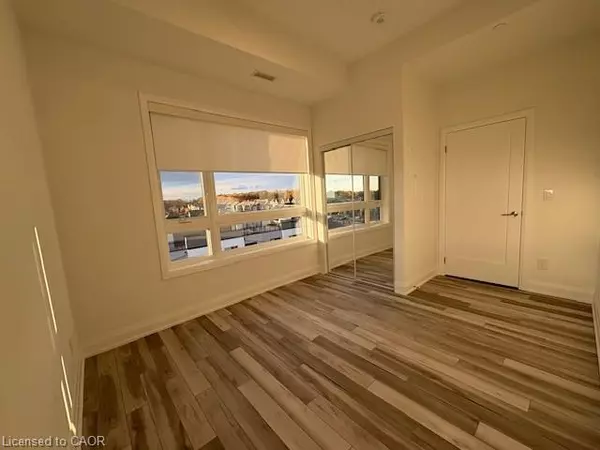 Oakville, ON L6M 1L3,3250 Carding Mill Trail #512