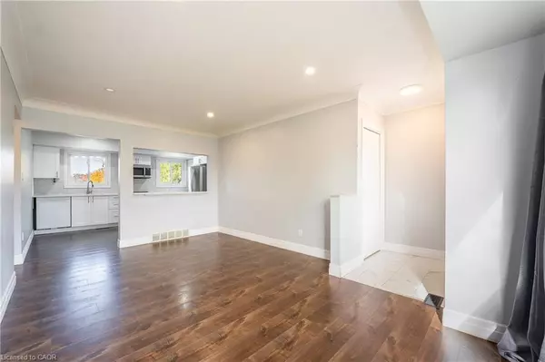 Cambridge, ON N1R 5L4,100 Lauris Avenue