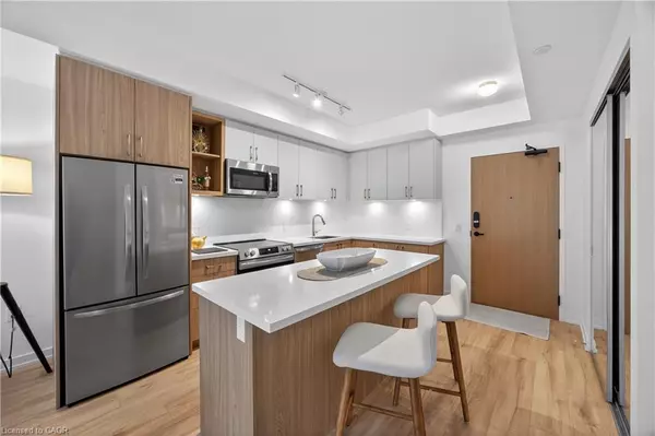 Innisfil, ON L9S 0R6,333 Sunseeker Avenue #262