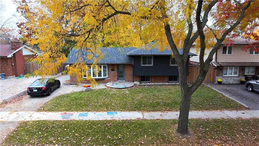 2402 Grenallen Drive, Burlington, ON L7P 1V9