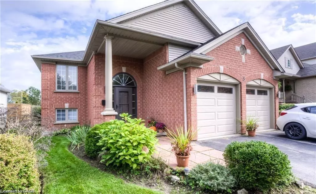 Cambridge, ON N3C 4C1,8 Melran Drive