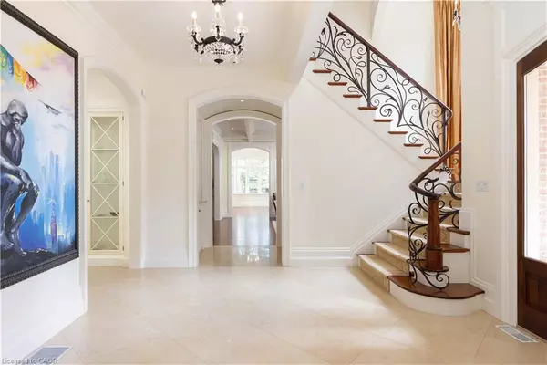 Oakville, ON L6J 1A9,1081 Argyle Drive