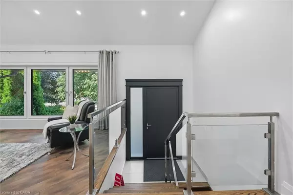 Burlington, ON L7N 2V2,568 Dynes Road