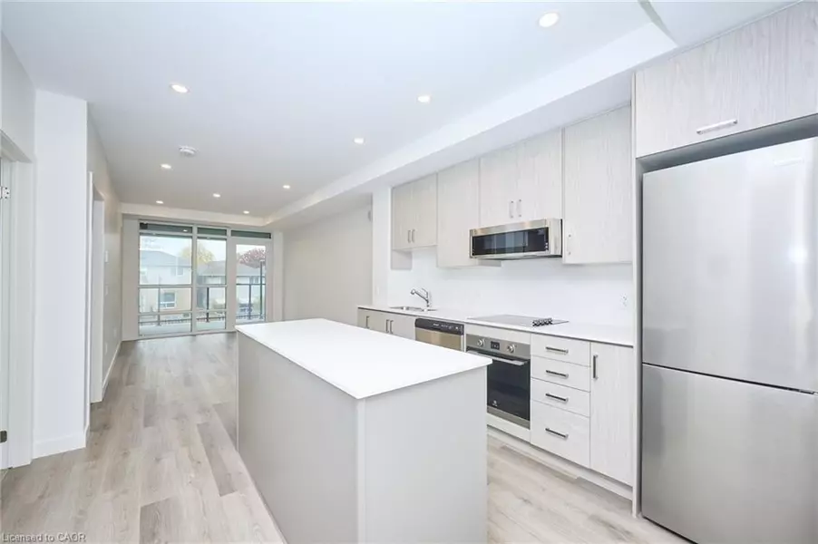 461 Green Road #210, Stoney Creek, ON L8E 5B4