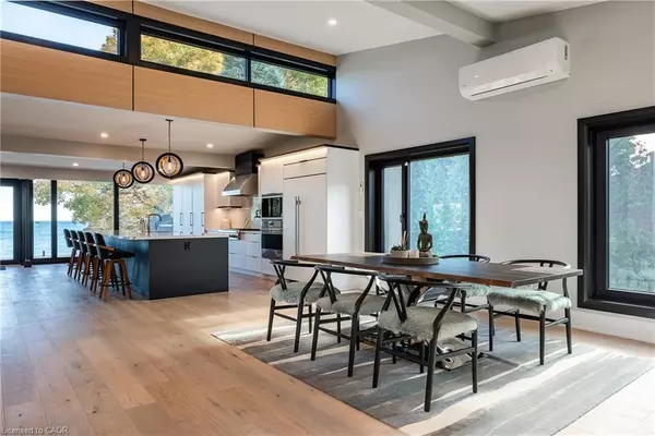 Burlington, ON L7L 3Z2,121 Edgecliffe Place