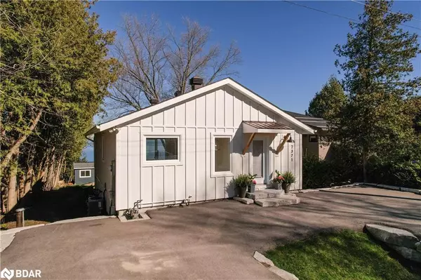 Oro-medonte, ON L0L 1T0,2371 Lakeshore Road E