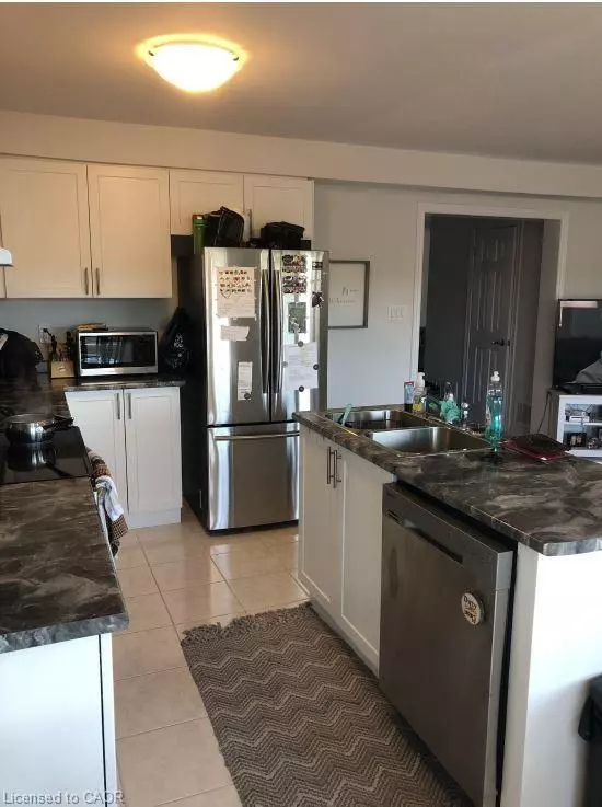 Cambridge, ON N3H 5L5,470 Linden Drive #29