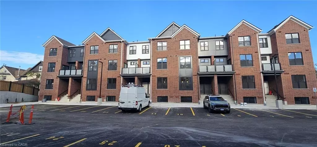 31 Mill Street #5, Kitchener, ON N2G 0G6