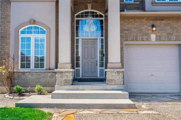 Stoney Creek, ON L8J 3Y6,24 Edgecroft Crescent