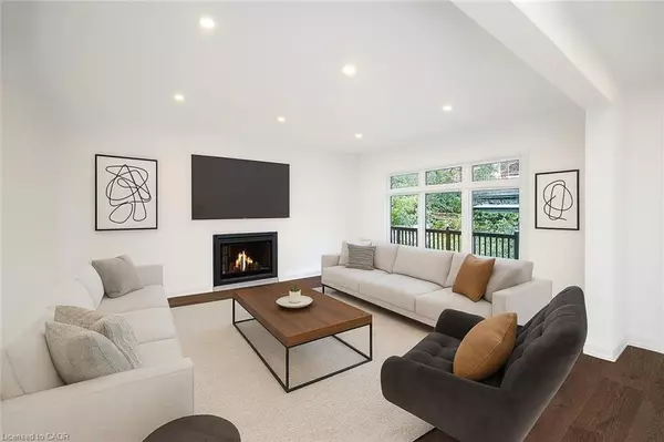 Stoney Creek, ON L8J 3G7,141 Margaret Avenue