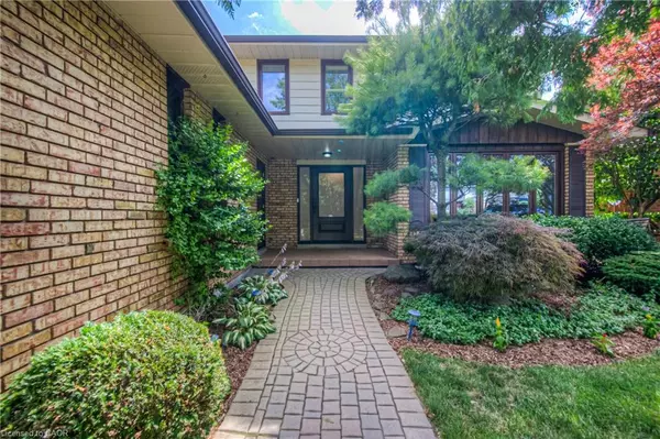 Burlington, ON L7N 3H2,644 Donna Court